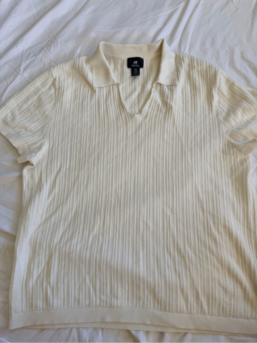 H&M Men's Cream Short-Sleeve Ribbed Polo